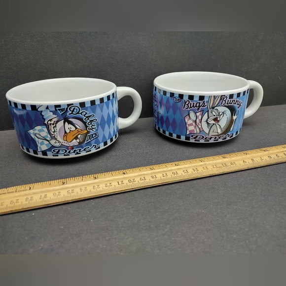 Bugs Bunny & Daffy Duck Soup Bowl set of 2 Soup Bowls Warner Bros 1998 - Picture 8 of 12